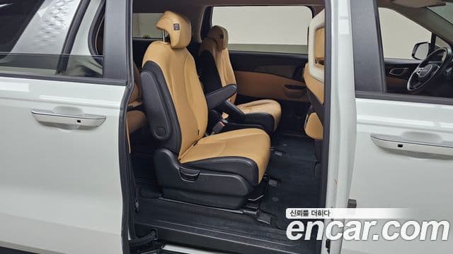 2022 Kia (Киа) Carnival 4th Gen — миниатюра 4