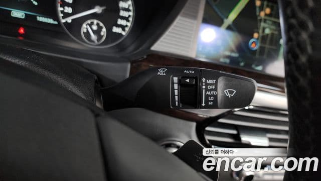 2016 Genesis EQ900 — миниатюра 9