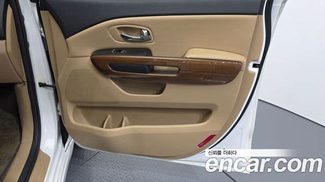 2016 Kia (Киа) All New Carnival — миниатюра 2