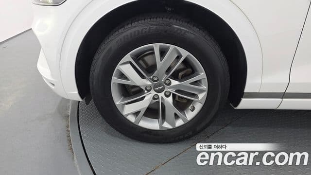 2021 Genesis GV70 — миниатюра 5