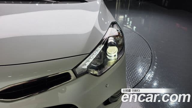2014 Kia (Киа) K3 — миниатюра 5