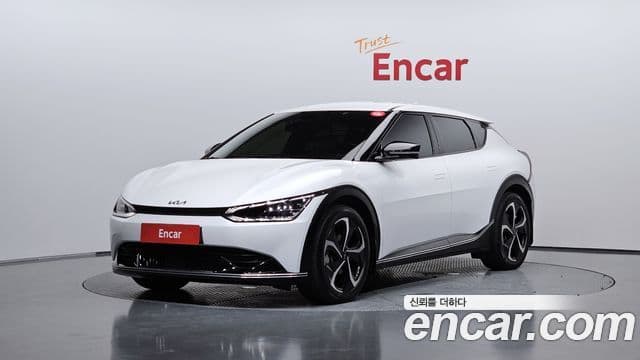 2022 Kia (Киа) EV6 — миниатюра 6