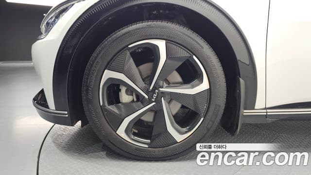 2022 Kia (Киа) EV6 — миниатюра 7