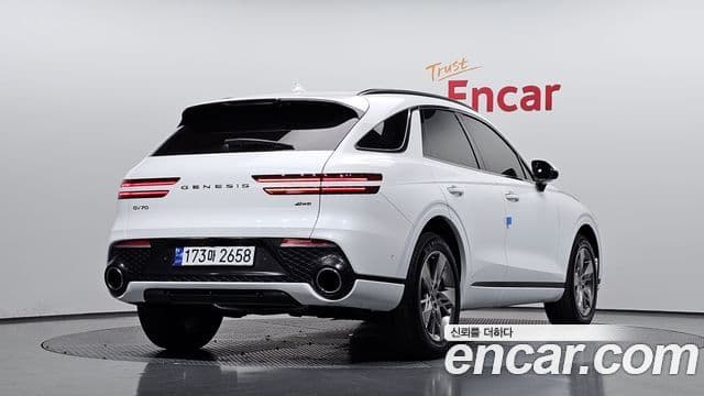 2023 Genesis GV70 — миниатюра 2