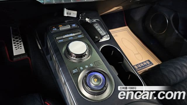 2023 Genesis GV70 — миниатюра 10