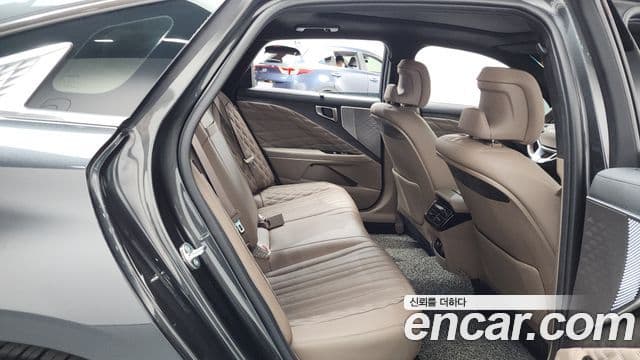 2023 Kia (Киа) K8 — миниатюра 9