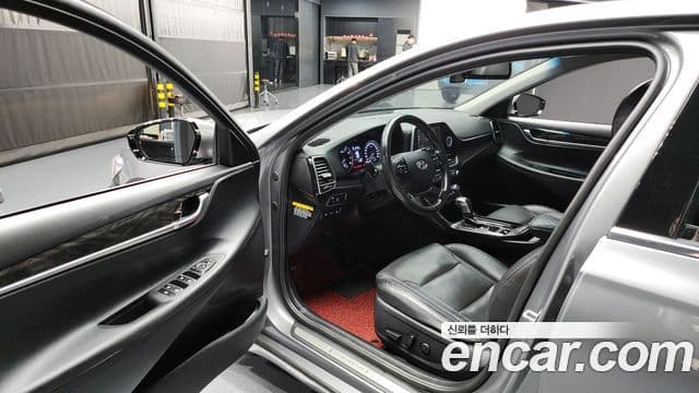 2017 Hyundai (Хёндэ) Grandeur IG — миниатюра 10