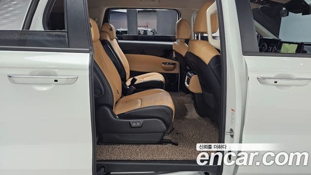 2022 Kia (Киа) Carnival 4th Gen — миниатюра 10