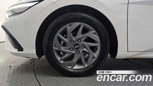 2023 Hyundai (Хёндэ) The New Avante (CN7) — миниатюра 7