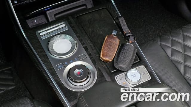 2021 Genesis GV80 — миниатюра 8