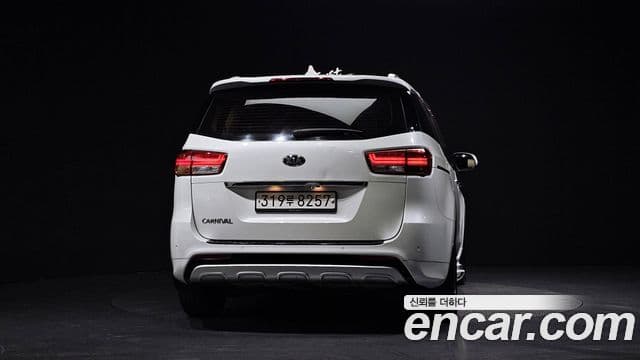 2017 Kia (Киа) All New Carnival — миниатюра 8