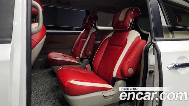 2017 Kia (Киа) All New Carnival — миниатюра 3