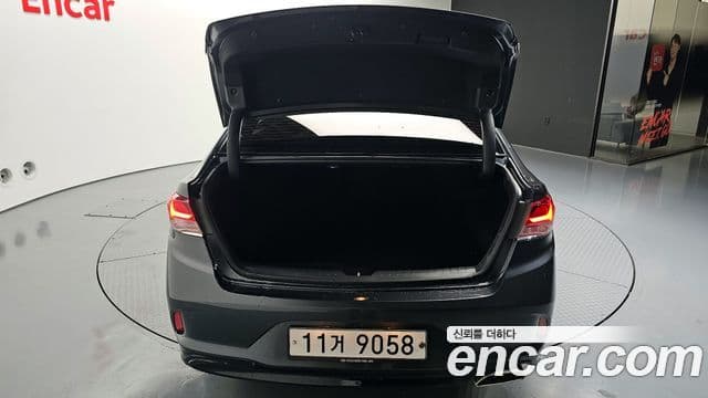 2018 Hyundai (Хёндэ) Sonata 뉴 라이즈 — миниатюра 9