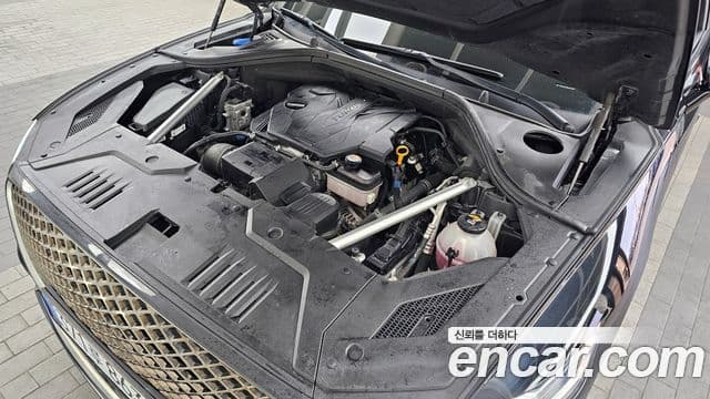 2021 Genesis GV70 — миниатюра 9