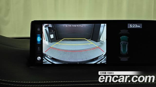 2021 Genesis GV70 — миниатюра 10