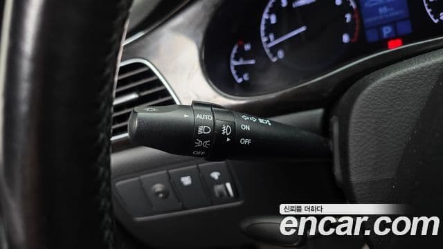 2012 Hyundai (Хёндэ) Genesis — миниатюра 5