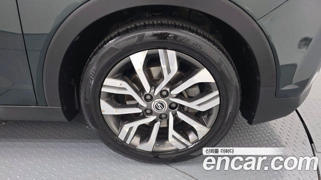 2017 SsangYong Tivoli 아머 — миниатюра 5