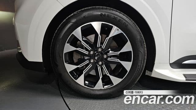 2021 Kia (Киа) Carnival 4th Gen — миниатюра 2