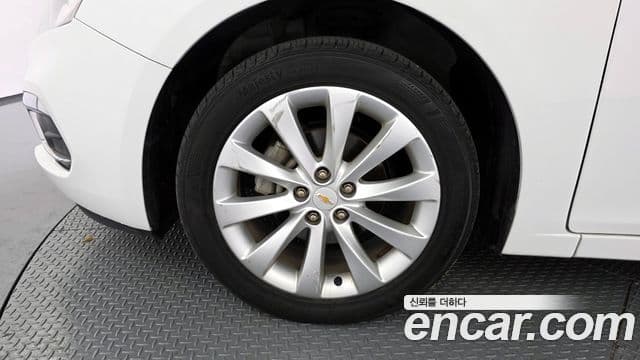 2016 Chevrolet 어메이징 뉴 크루즈 — миниатюра 5