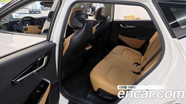 2024 Kia (Киа) EV6 — миниатюра 5