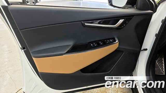 2024 Kia (Киа) EV6 — миниатюра 4