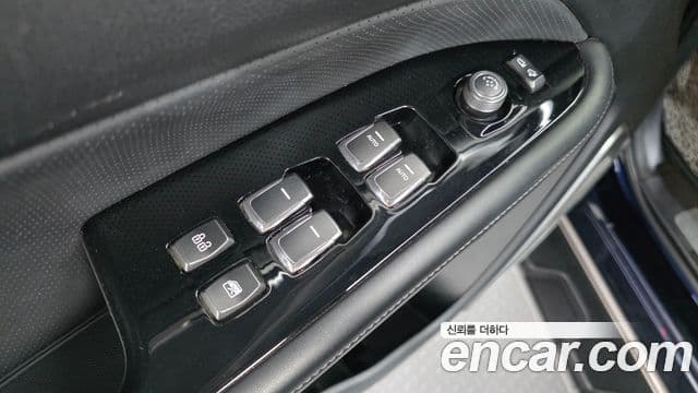 2017 SsangYong G4 렉스턴 — миниатюра 3