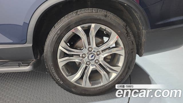 2017 SsangYong G4 렉스턴 — миниатюра 10