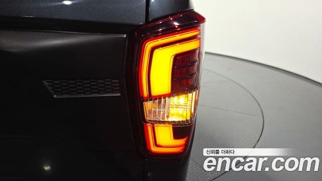 2021 SsangYong The New 렉스턴 스포츠 칸 — миниатюра 8