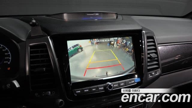 2022 SsangYong The New 렉스턴 스포츠 칸 — миниатюра 9
