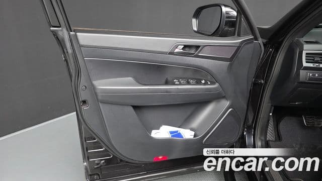 2022 SsangYong The New 렉스턴 스포츠 칸 — миниатюра 5