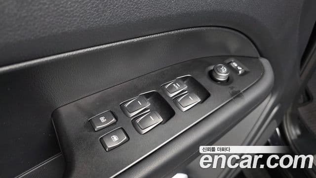 2022 SsangYong The New 렉스턴 스포츠 칸 — миниатюра 7