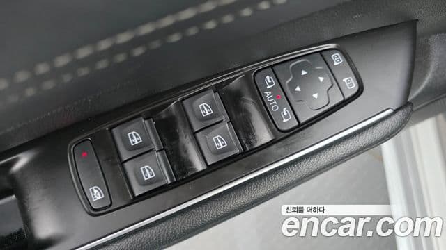 2018 Renault Korea SM6 — миниатюра 10