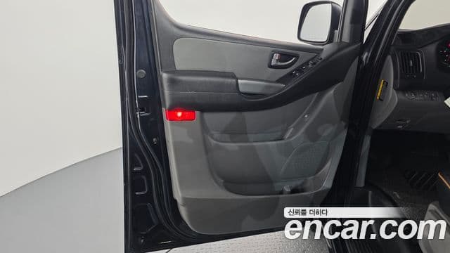 2019 Hyundai (Хёндэ) The New Grand Starex — миниатюра 9