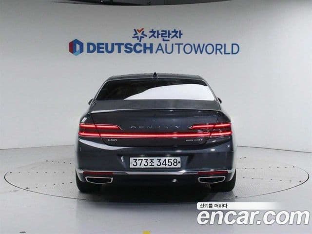 2019 Genesis G90 — миниатюра 8