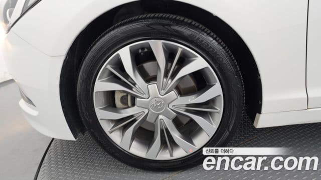 2016 Hyundai (Хёндэ) LF Sonata — миниатюра 8