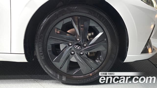 2023 Hyundai (Хёндэ) Avante (CN7) — миниатюра 9