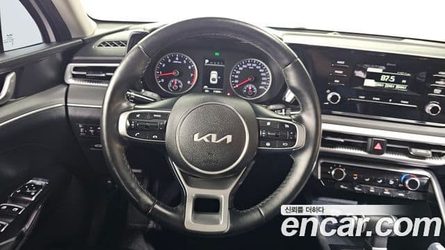 2023 Kia (Киа) K5 3rd Gen — миниатюра 9