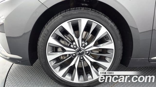 2023 Kia (Киа) K8 — миниатюра 4