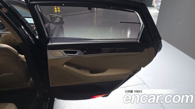2016 Genesis G80