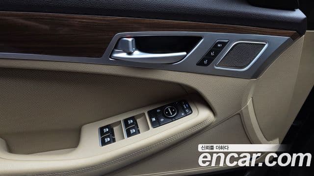 2016 Genesis G80 — миниатюра 7