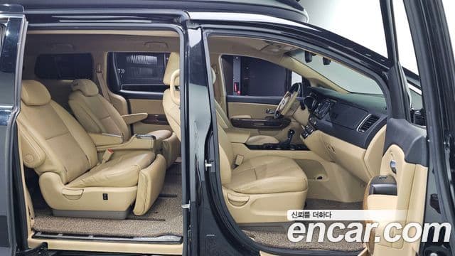 2016 Kia (Киа) All New Carnival — миниатюра 9