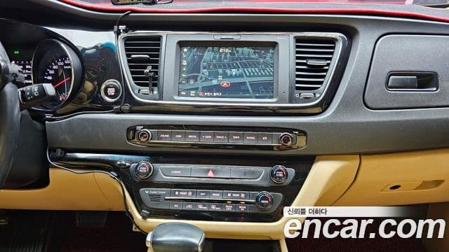 2016 Kia (Киа) All New Carnival — миниатюра 10