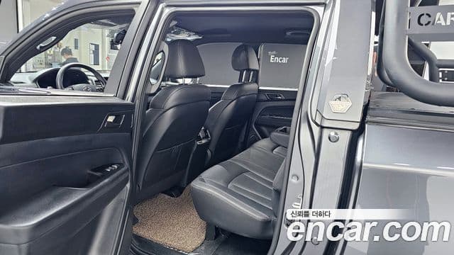 2022 SsangYong The New 렉스턴 스포츠 칸 — миниатюра 6