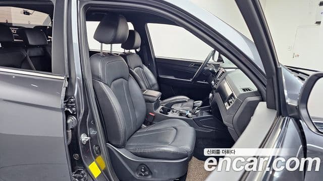 2022 SsangYong The New 렉스턴 스포츠 칸 — миниатюра 4