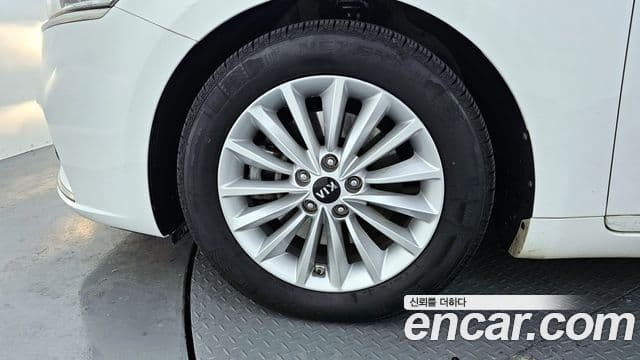 2017 Kia (Киа) All New K7 — миниатюра 4