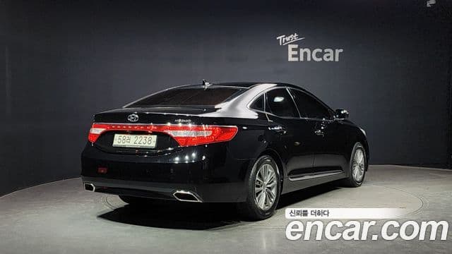 2014 Hyundai (Хёндэ) Grandeur HG — миниатюра 8