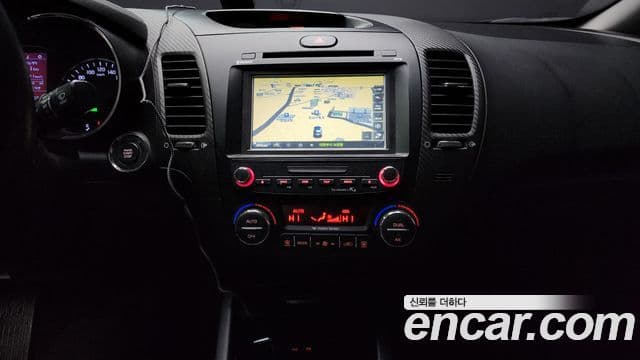 2013 Kia (Киа) K3 — миниатюра 9