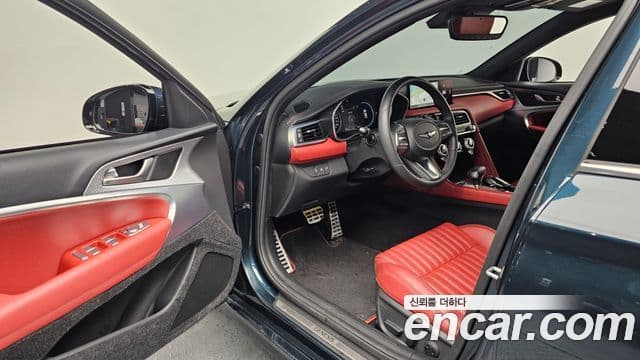 2022 Genesis The New G70 — миниатюра 9