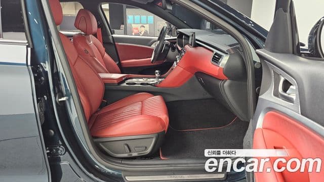 2022 Genesis The New G70 — миниатюра 8