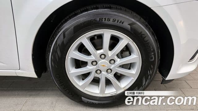 2016 Chevrolet The New 아베오 세단 — миниатюра 4